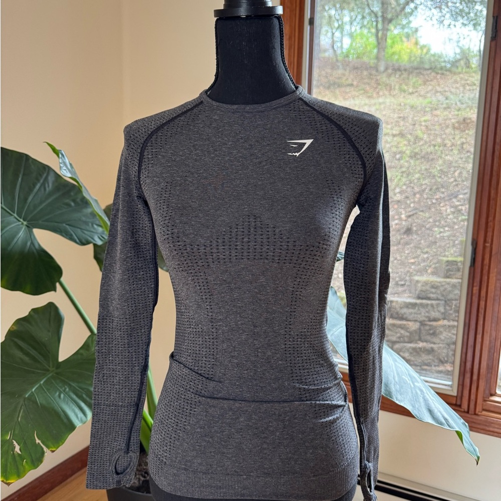 Set of 2 Gymshark Long Sleeve Top